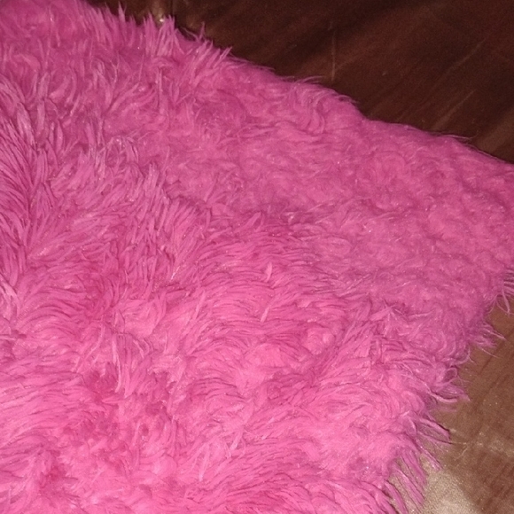 Fluffy Pink Pillow Covers - Picture 6 of 6